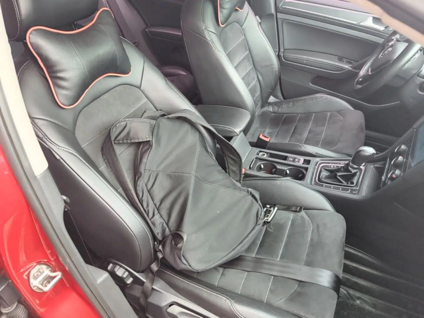 Volkswagen Golf 2018 230TSI Automatic Luxury Version — миниатюра 19
