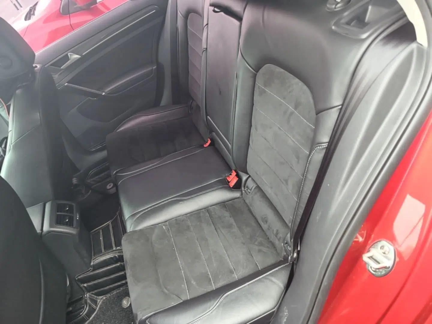 Volkswagen Golf 2018 230TSI Automatic Luxury Version — миниатюра 20