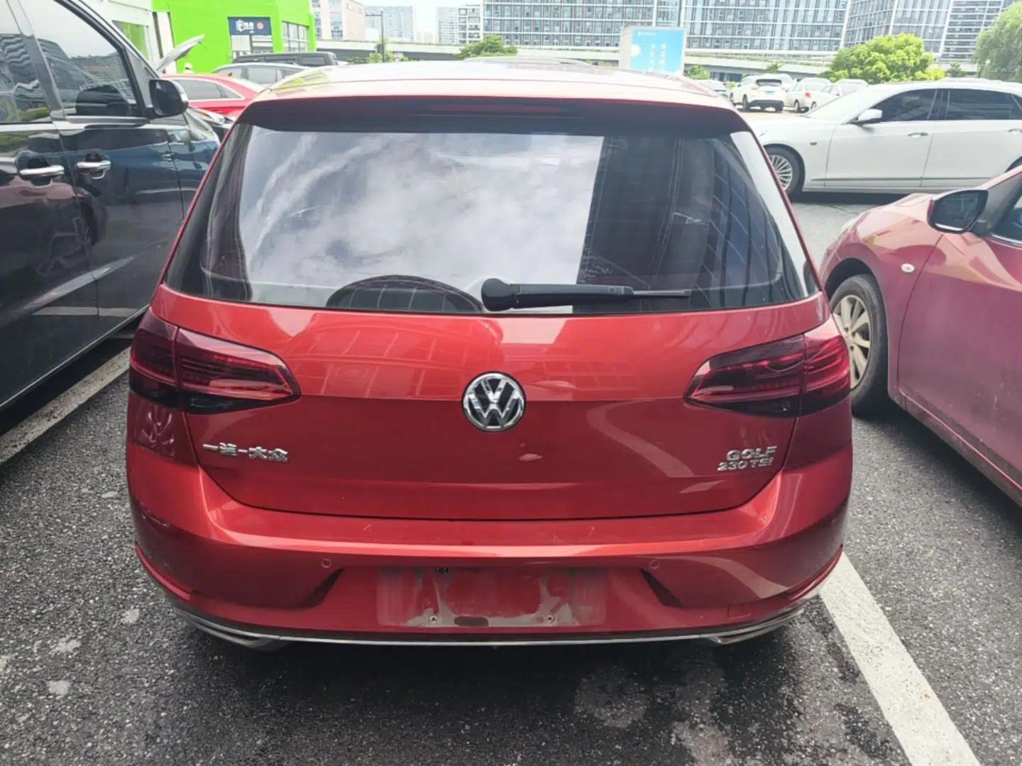 Volkswagen Golf 2018 230TSI Automatic Luxury Version — миниатюра 5