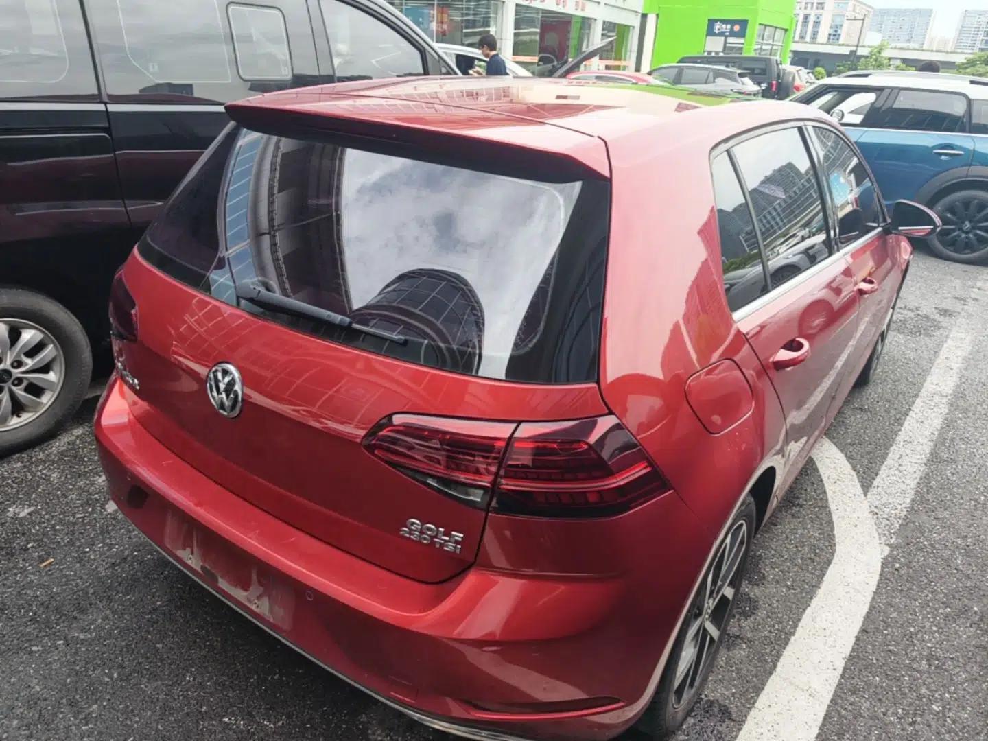 Volkswagen Golf 2018 230TSI Automatic Luxury Version — миниатюра 6