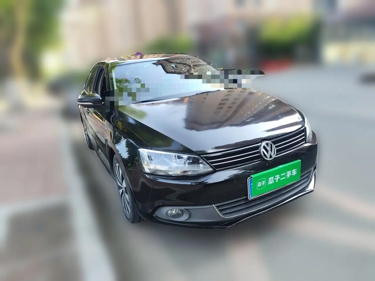 Volkswagen Sagitar 2012 1.4TSI Automatic Flagship Edition — миниатюра 3