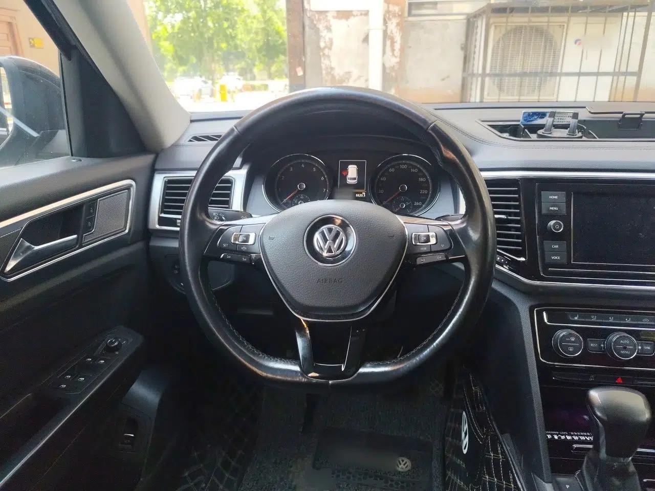 Volkswagen Teramont 2019 330TSI Two-Wheel-Drive Luxury Edition China V Standard — миниатюра 10