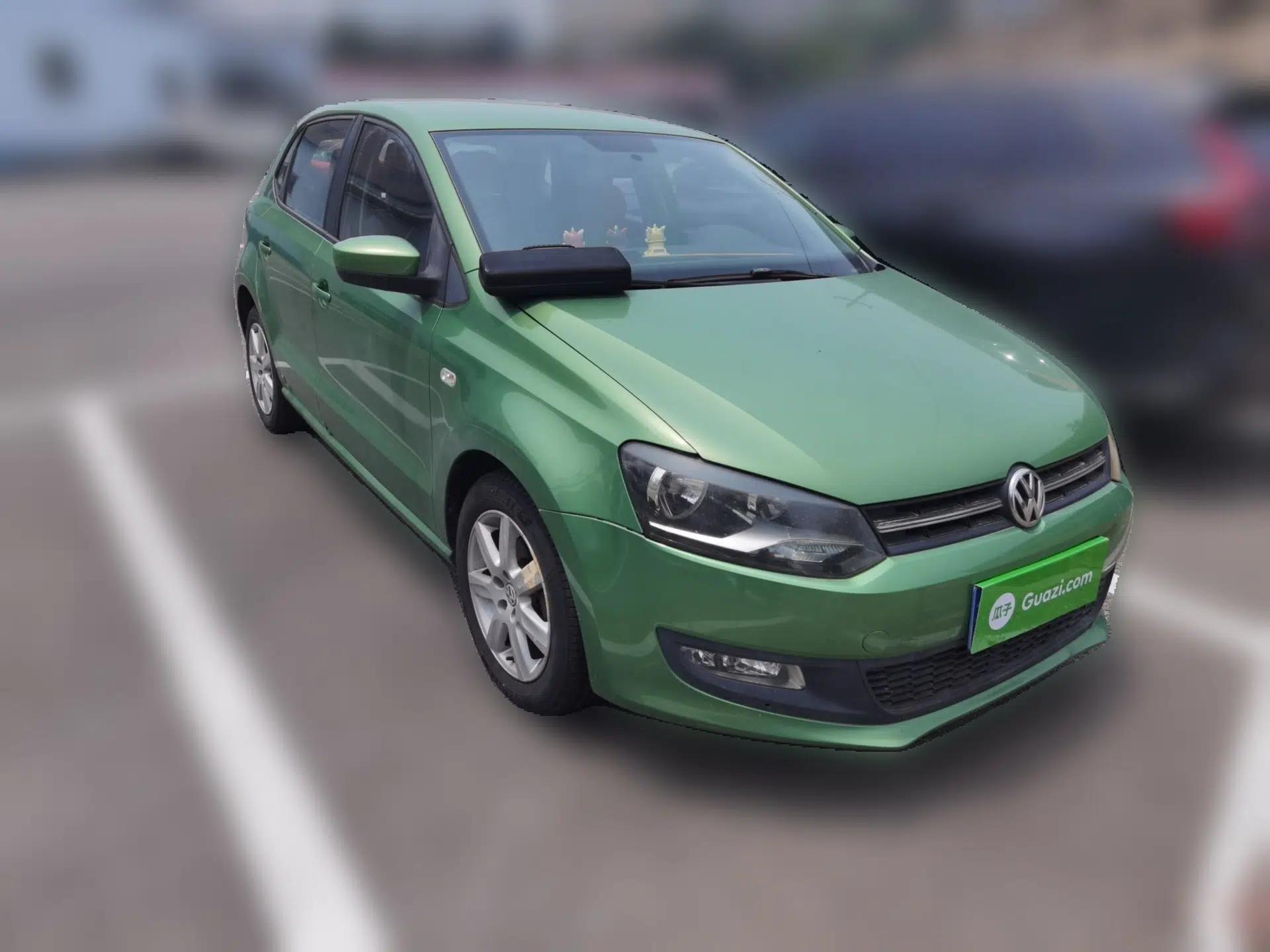 Volkswagen Polo 2013 1.4L Manual Comfort Edition — миниатюра 3