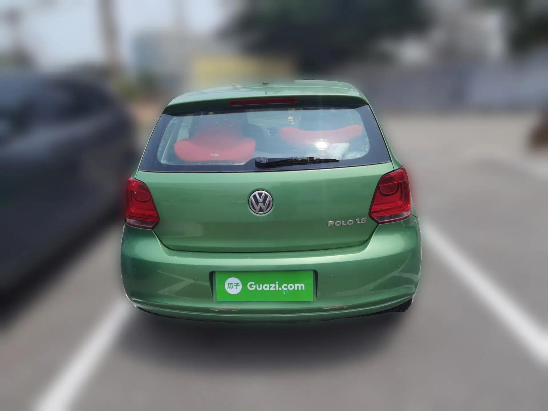 Volkswagen Polo 2013 1.4L Manual Comfort Edition — миниатюра 5