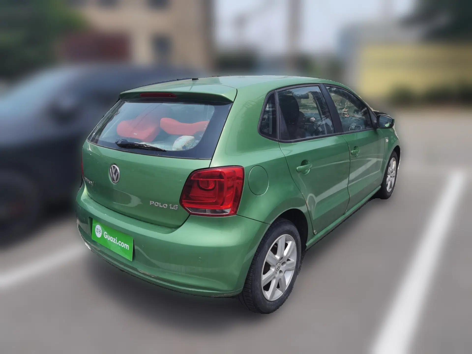 Volkswagen Polo 2013 1.4L Manual Comfort Edition — миниатюра 6