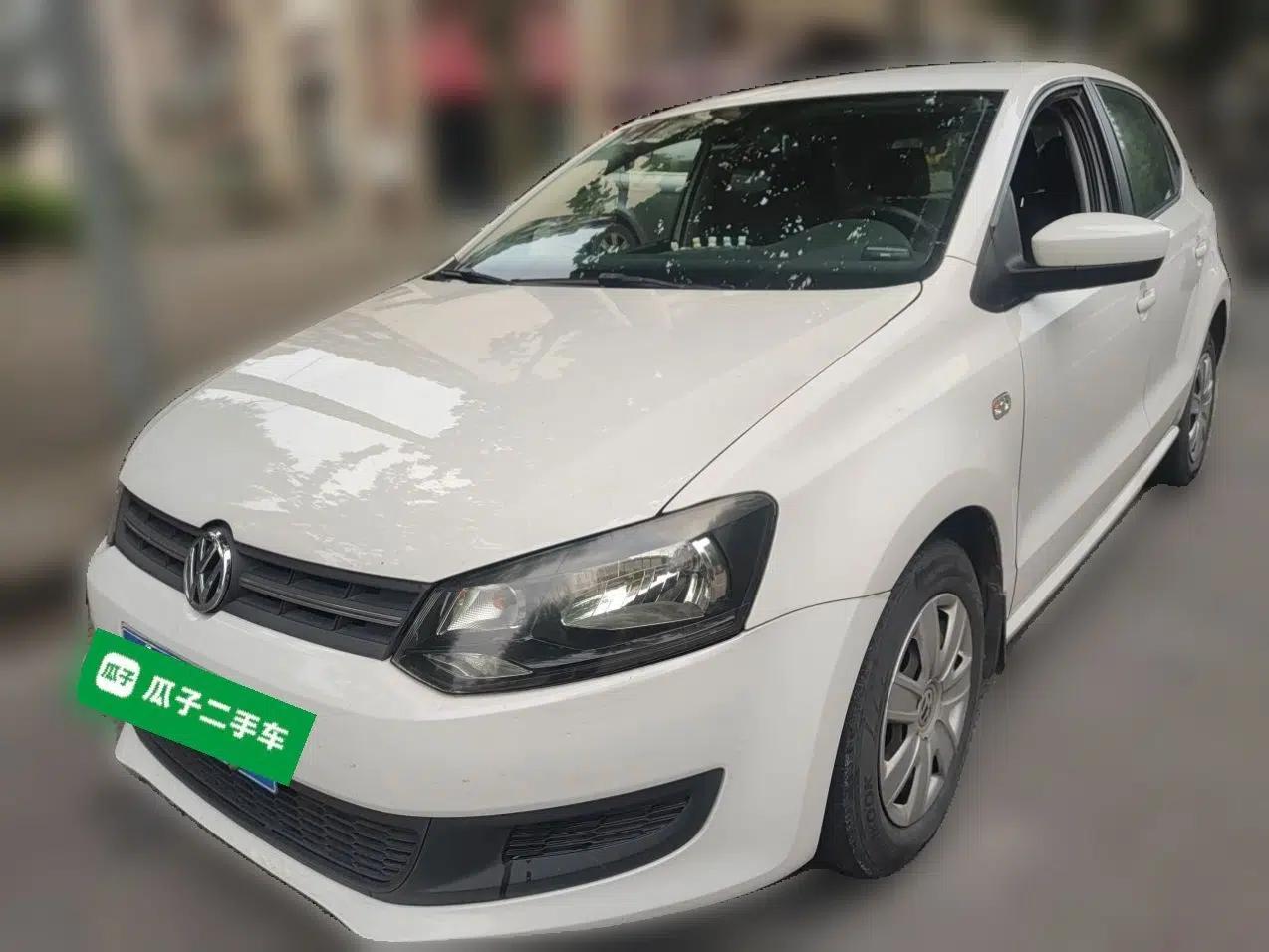 Volkswagen Polo 2013 1.4L Manual Fashion Edition — миниатюра 1