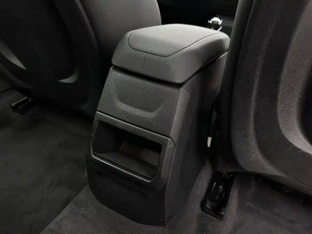 2023 BMW 2 Series Imported Model 225i Four-Door Coupe M Sport Package — миниатюра 25