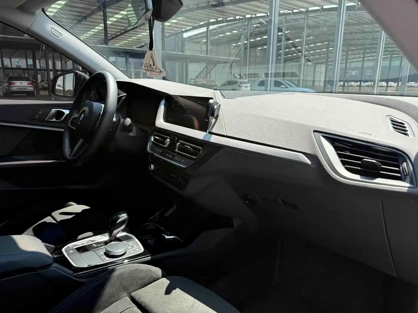 2023 BMW 2 Series (Imported) Facelift 225i Four-Door Coupe M Sport Shadow Edition — миниатюра 7