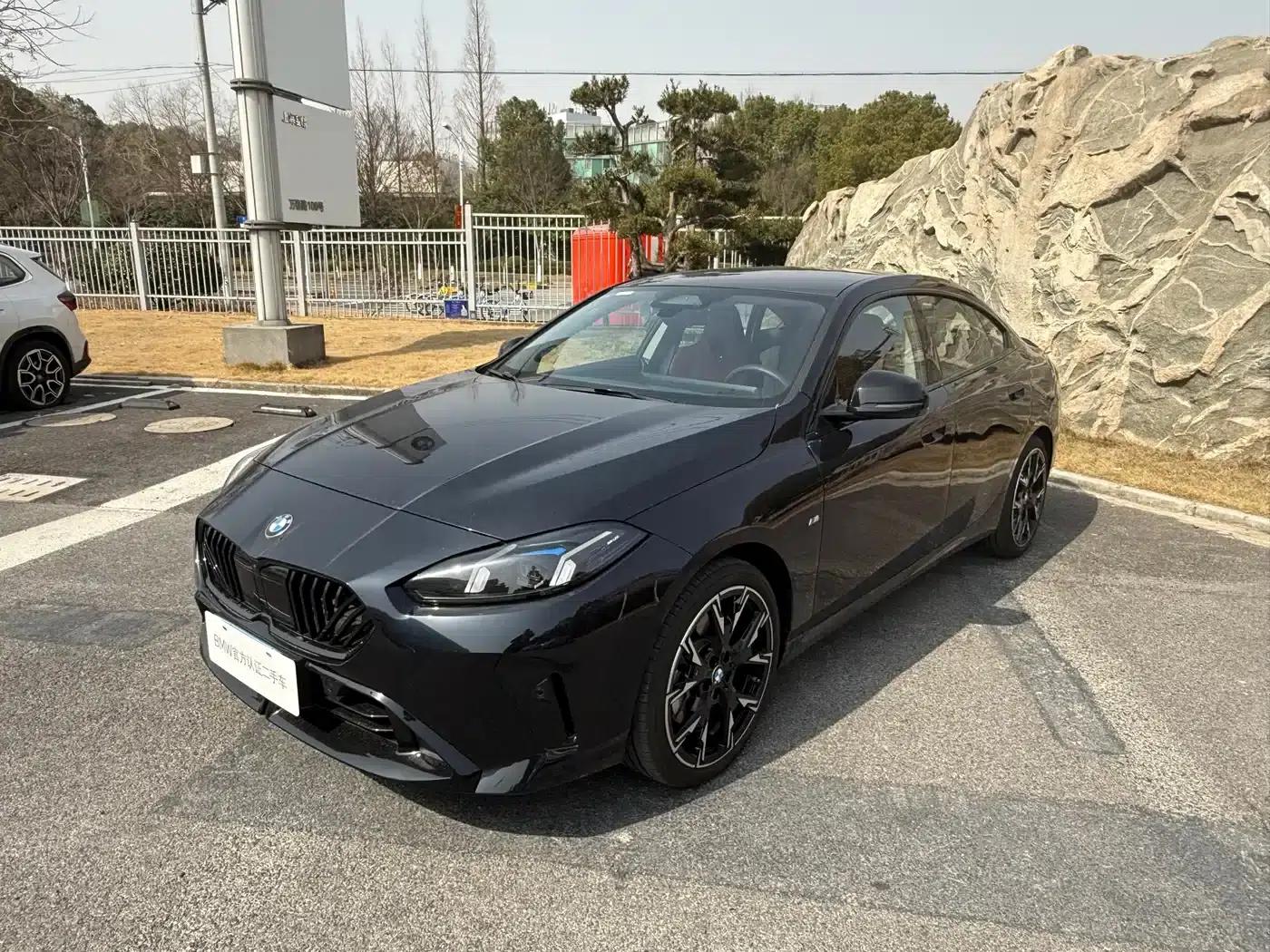 2025 BMW 2 Series 225L M Sport Shadow Edition — миниатюра 1