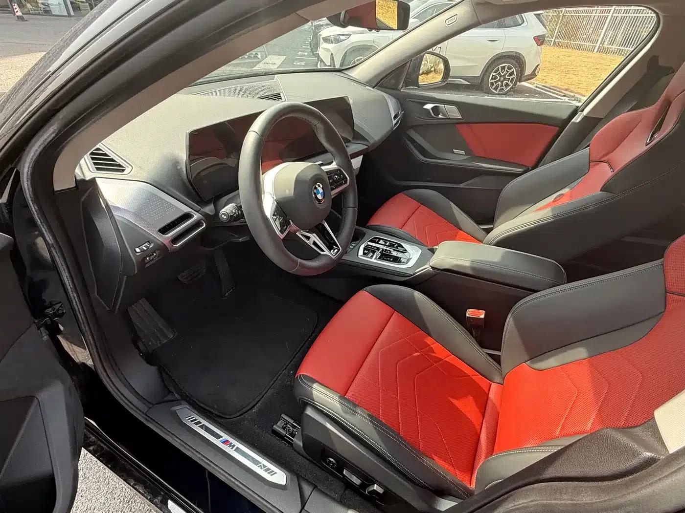 2025 BMW 2 Series 225L M Sport Shadow Edition — миниатюра 5
