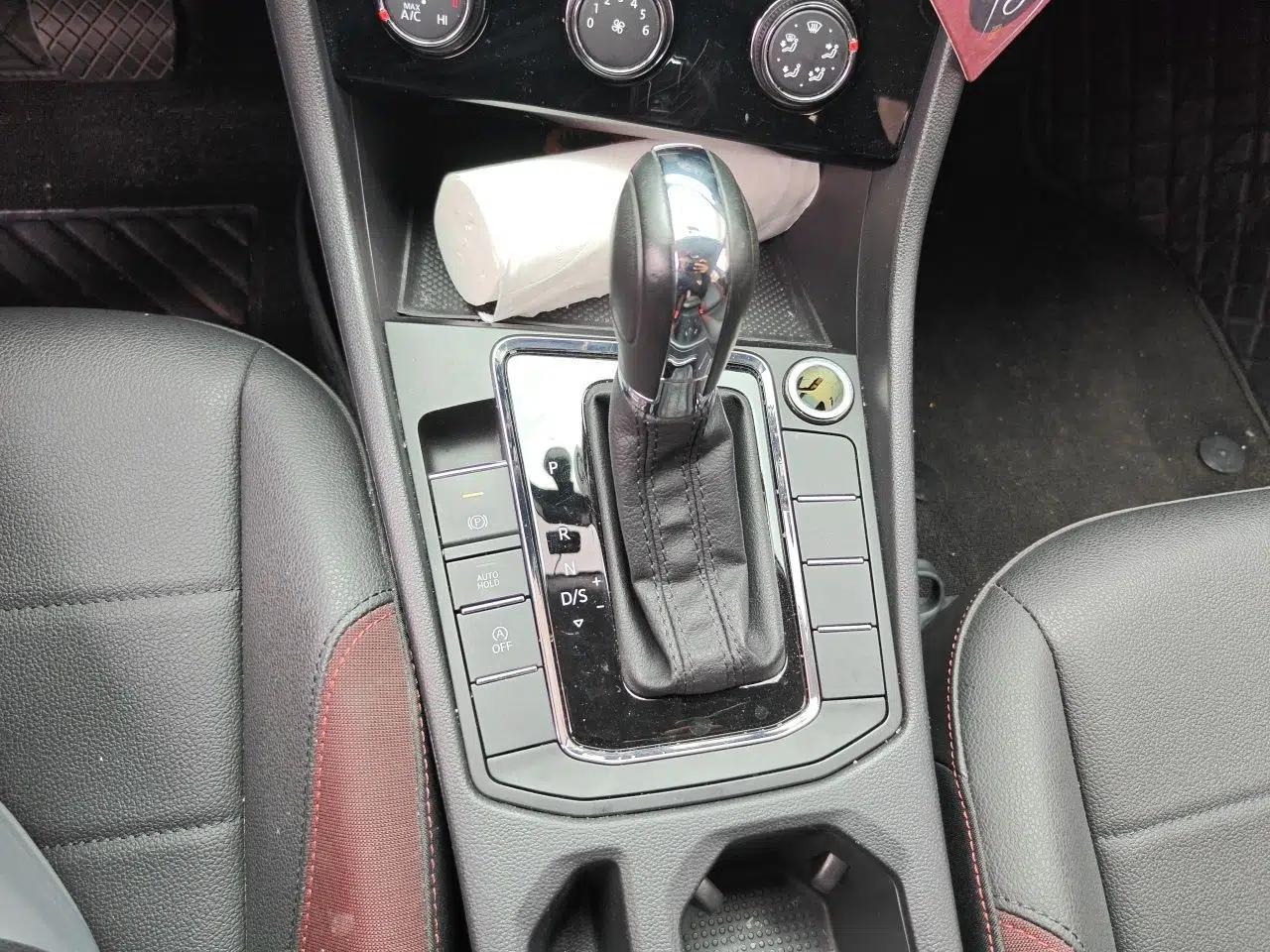 Volkswagen Bora 2021 1.5L Automatic Comfort Smart Connect Edition — миниатюра 14