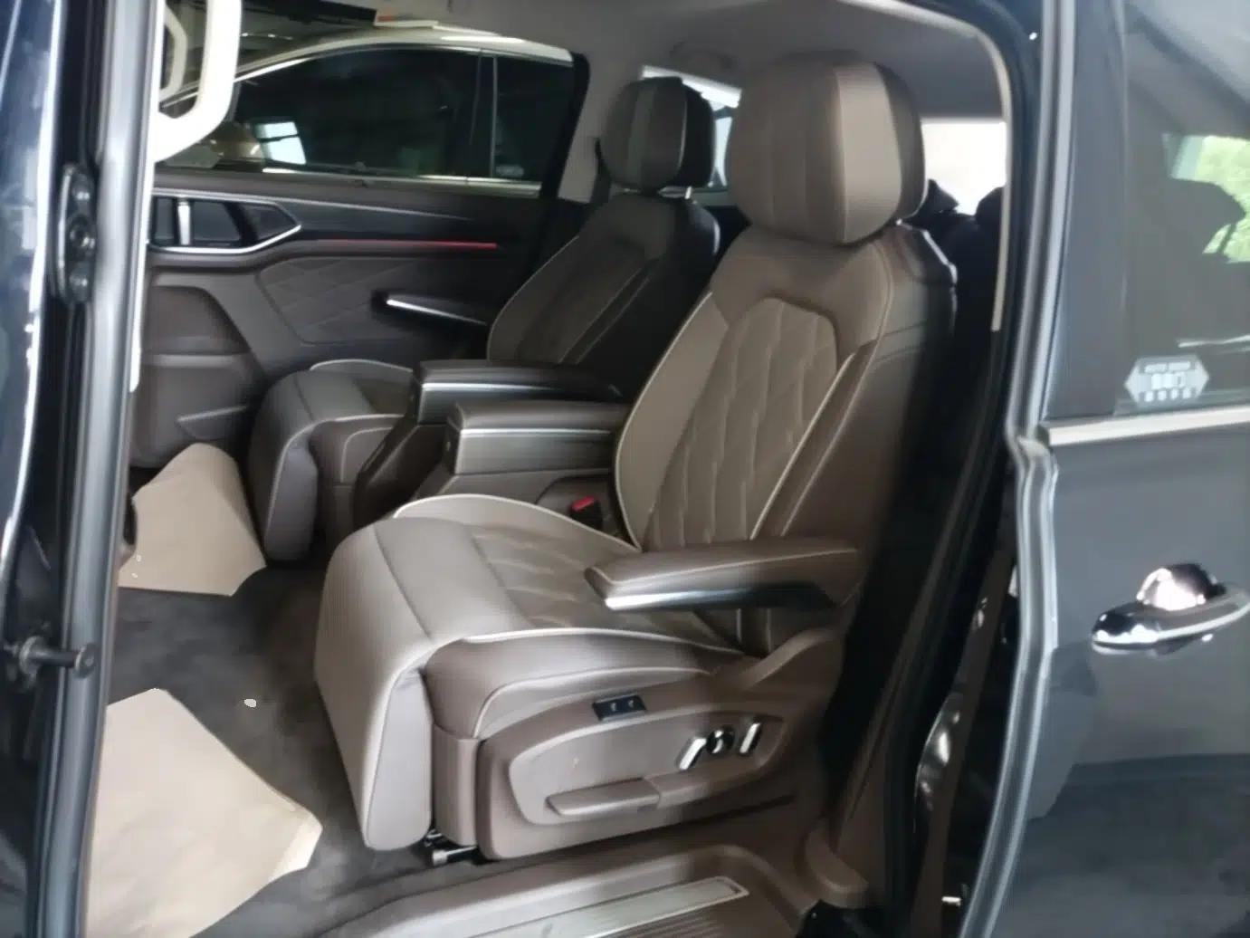 Volkswagen Viloran 2024 380TSI Premium Edition — миниатюра 20