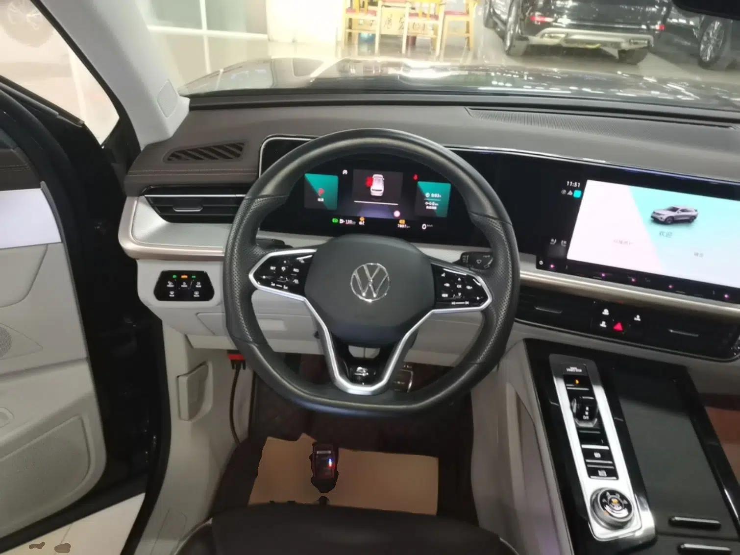 Volkswagen Tavendor 2023 380TSI Four-Wheel Drive R-Line Cruise Edition — миниатюра 13