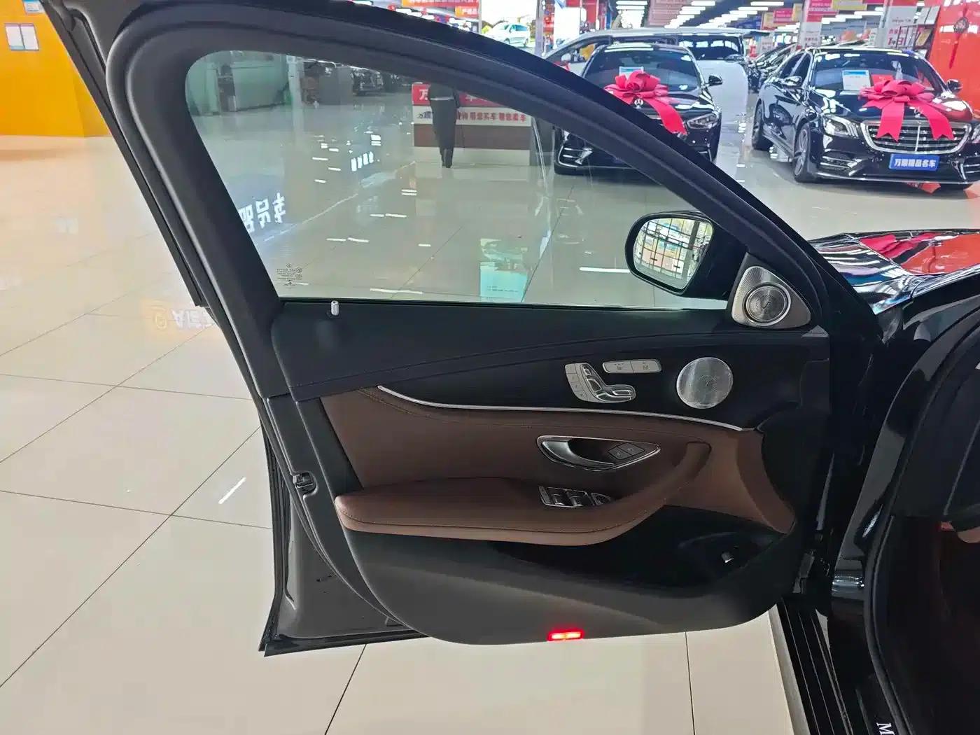 Mercedes-Benz E-Class 2020 Facelift E 300 L Sport Special Edition — миниатюра 9