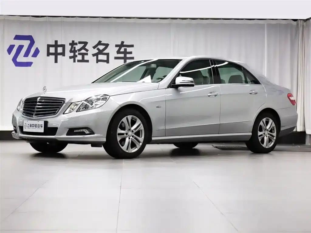 Imported Mercedes-Benz E-Class 2010 E 200 CGI Elegance — миниатюра 1