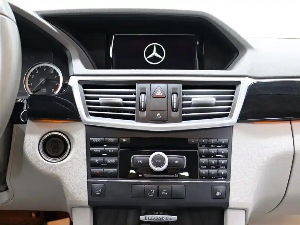 Imported Mercedes-Benz E-Class 2010 E 200 CGI Elegance — миниатюра 13