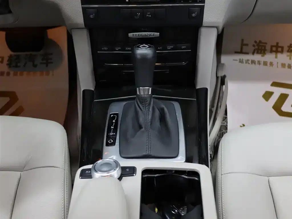 Imported Mercedes-Benz E-Class 2010 E 200 CGI Elegance — миниатюра 14