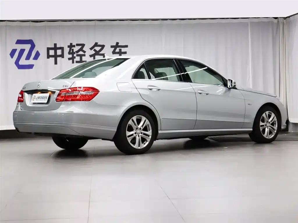 Imported Mercedes-Benz E-Class 2010 E 200 CGI Elegance — миниатюра 3