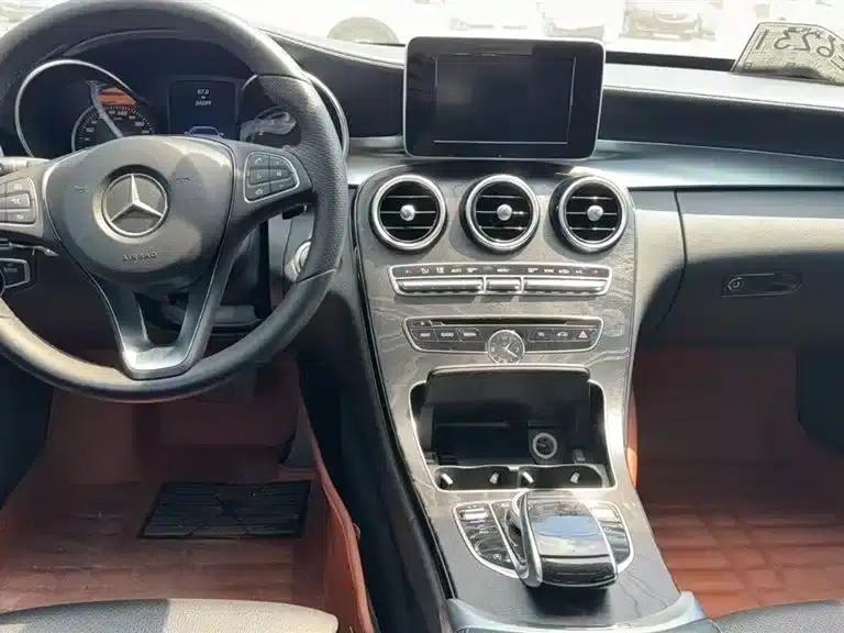 2015 Mercedes-Benz C-Class C 200 L Sport — миниатюра 2