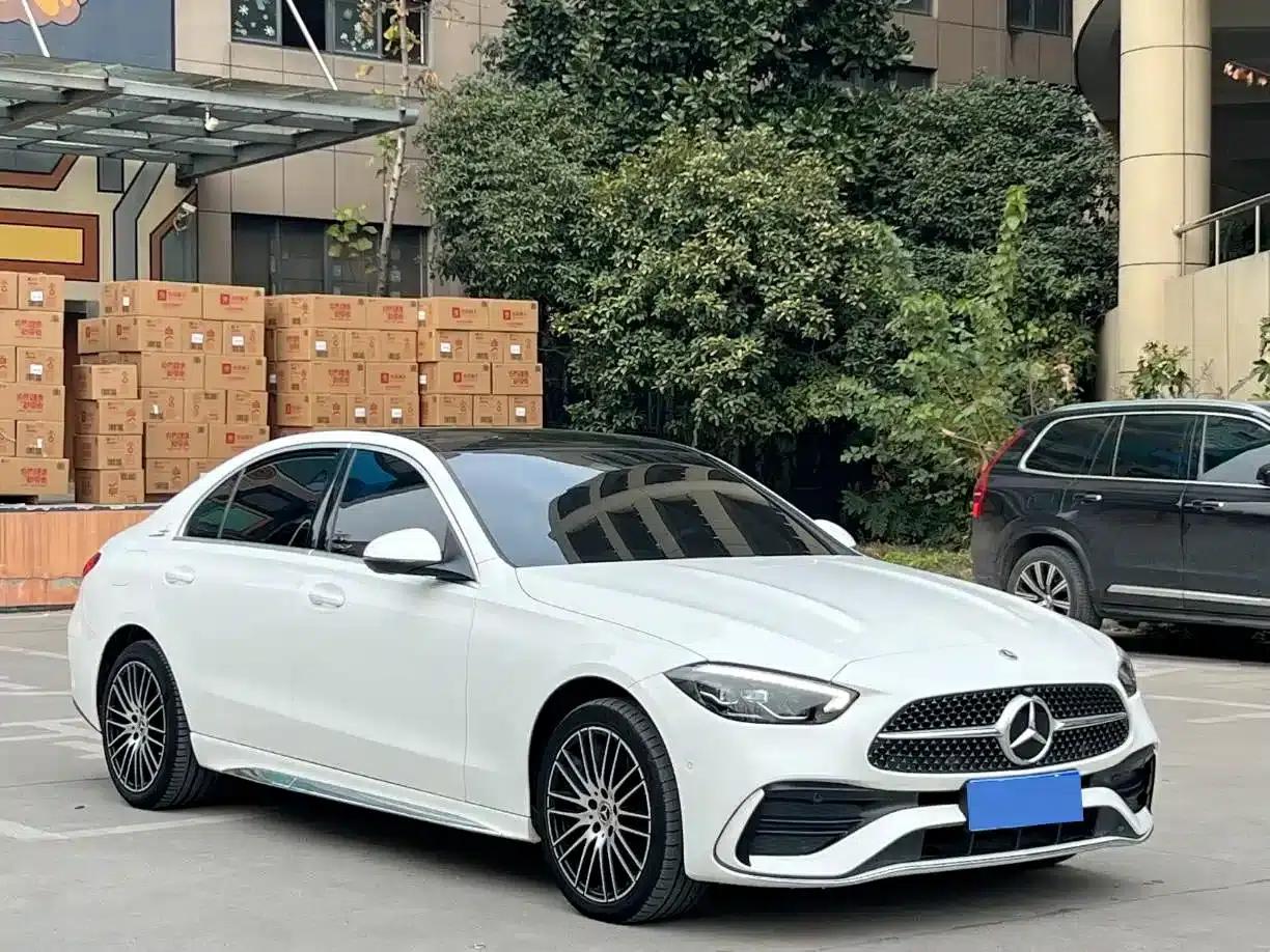 2023 Mercedes-Benz C-Class C 260 L Sport Edition — миниатюра 3