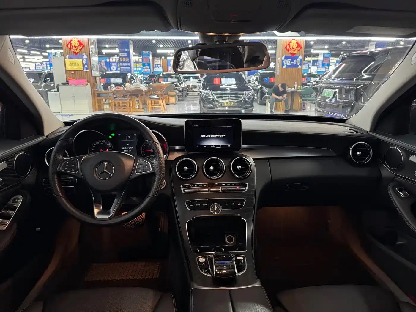 2016 Mercedes-Benz C-Class C 200 L Sport — миниатюра 5