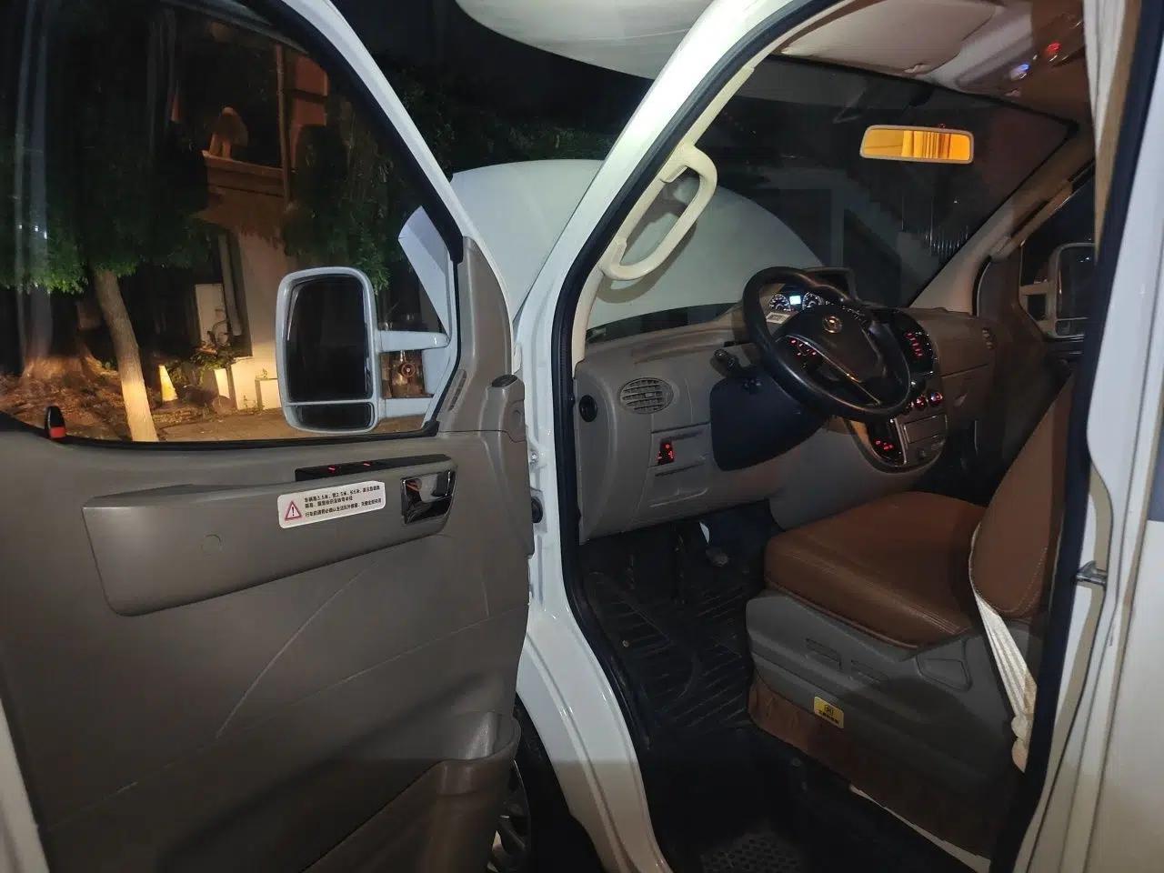 SAIC MAXUS V80 RV Dashing V80 RV, 2018 model, 2.5L turbo, automatic transmission, 6 seats — миниатюра 16