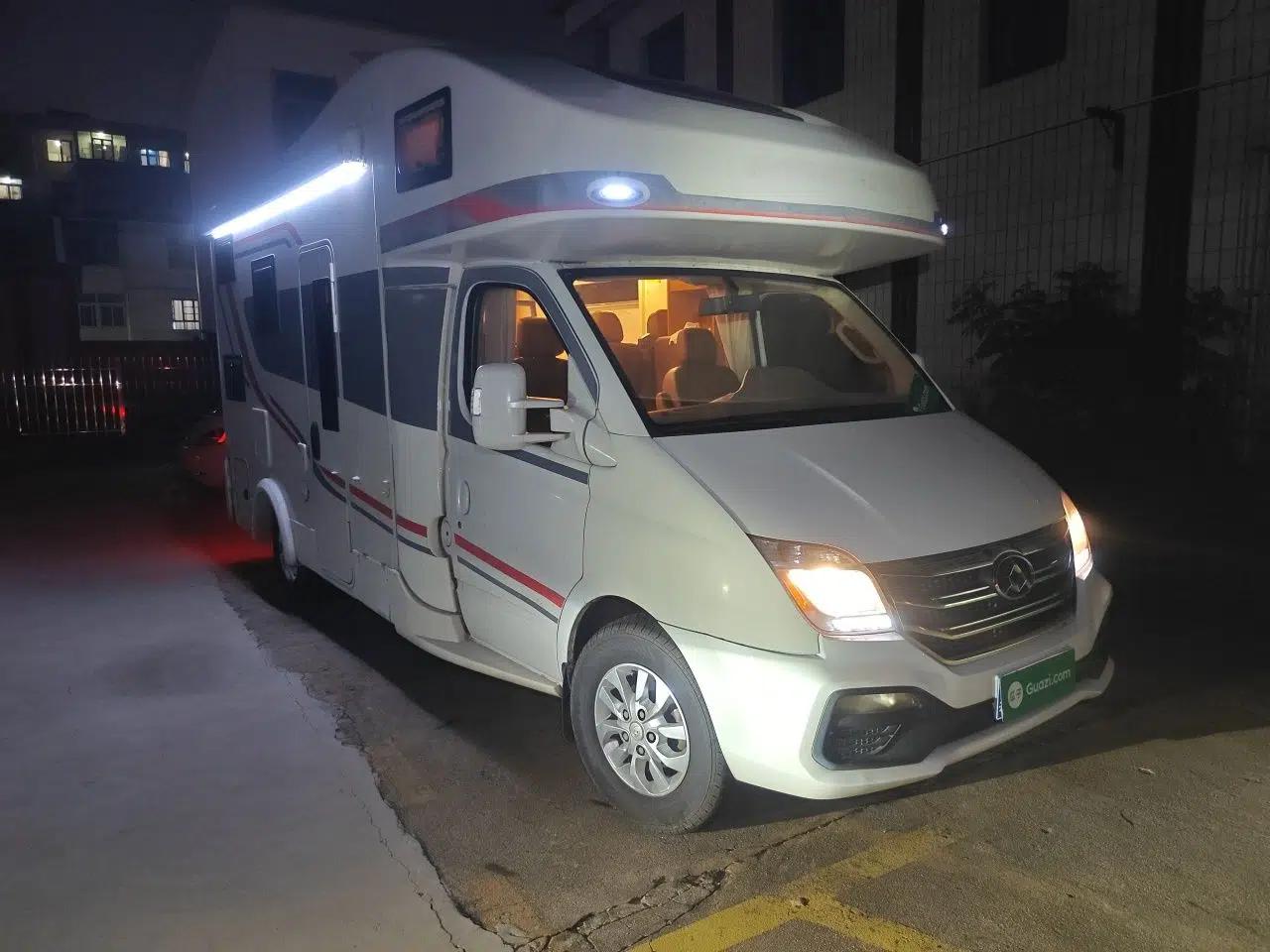 SAIC MAXUS V80 RV Dashing V80 RV, 2018 model, 2.5L turbo, automatic transmission, 6 seats — миниатюра 3