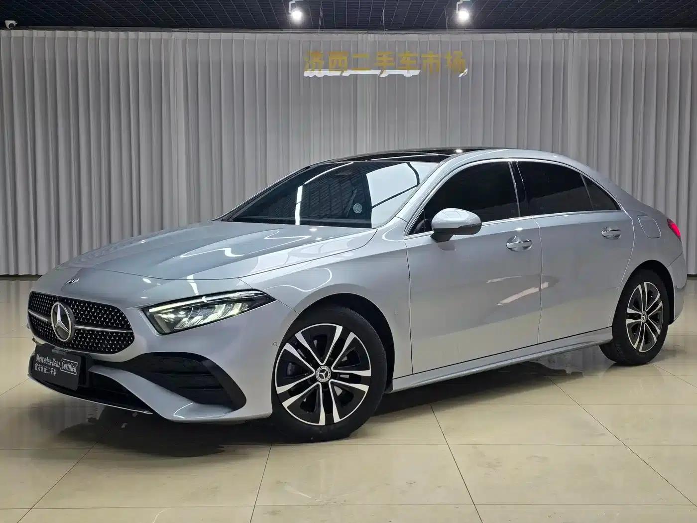 2024 Mercedes-Benz A-Class A 200 L Dynamic — миниатюра 2