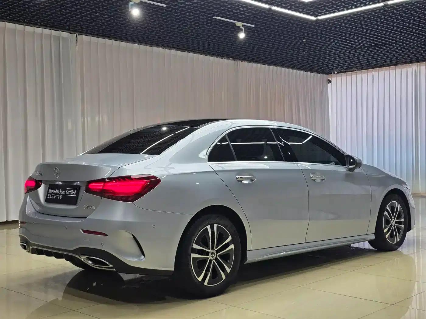 2024 Mercedes-Benz A-Class A 200 L Dynamic — миниатюра 8