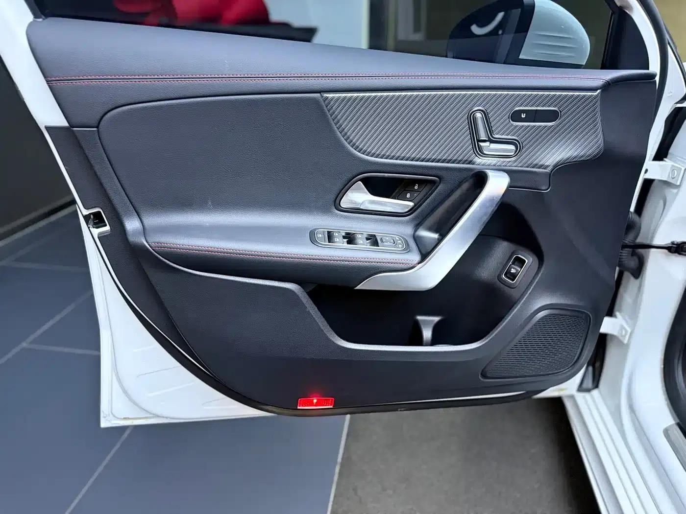 Mercedes-Benz A-Class 2025 Facelift A 200 L Fashion Model — миниатюра 3