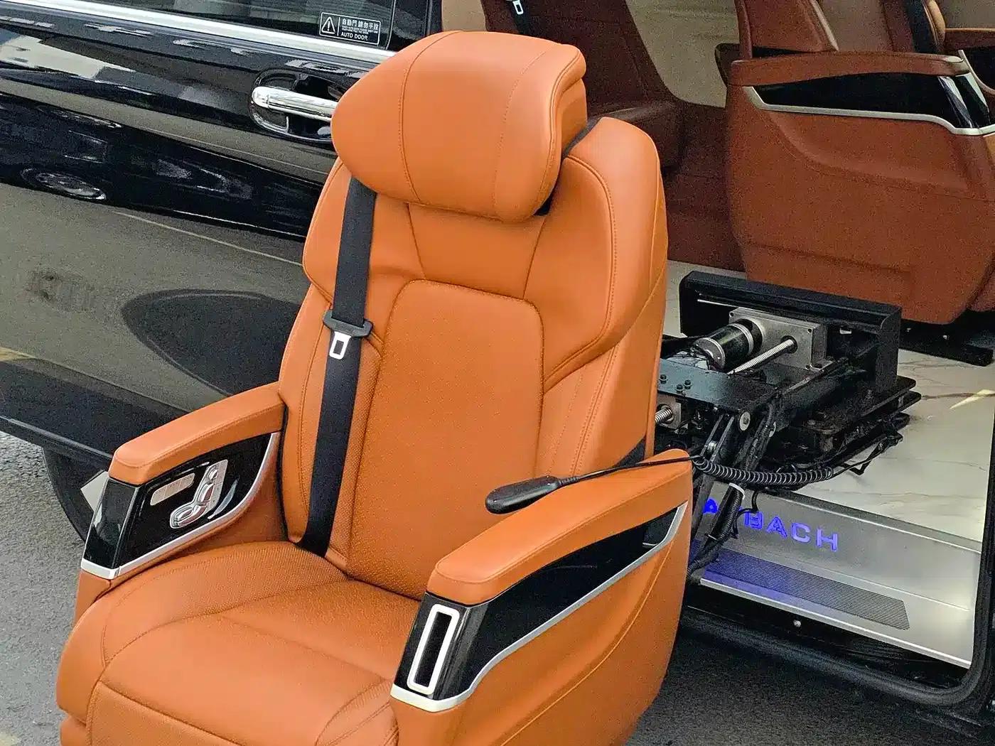 Vito 2021 2.0T Business Edition 7-seater — миниатюра 18