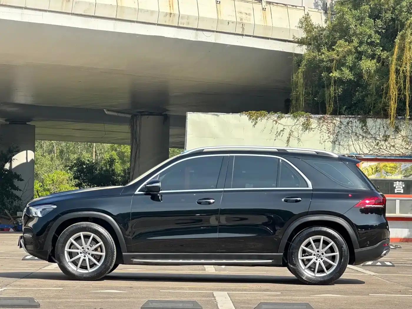 Imported Mercedes-Benz GLE 2021 GLE 350 4MATIC Fashion Model — миниатюра 16