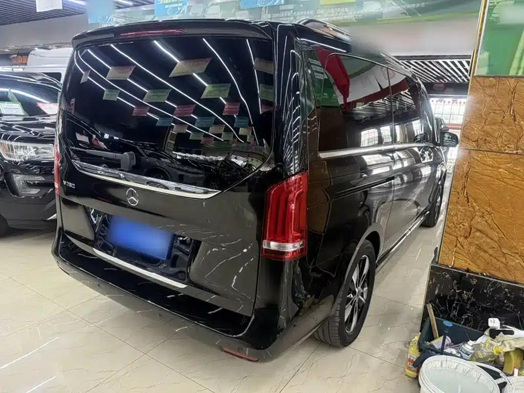 Mercedes-Benz V-Class 2021 V 260 Premium Edition — миниатюра 10
