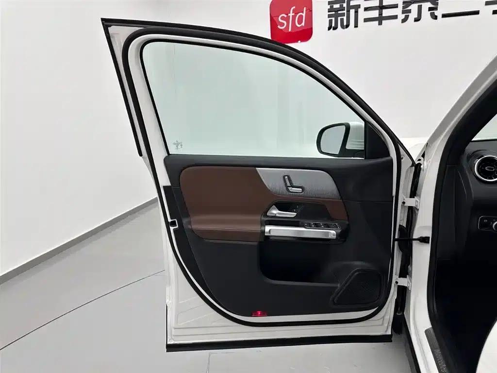 Mercedes-Benz GLB 2023 Fashion Edition — миниатюра 8