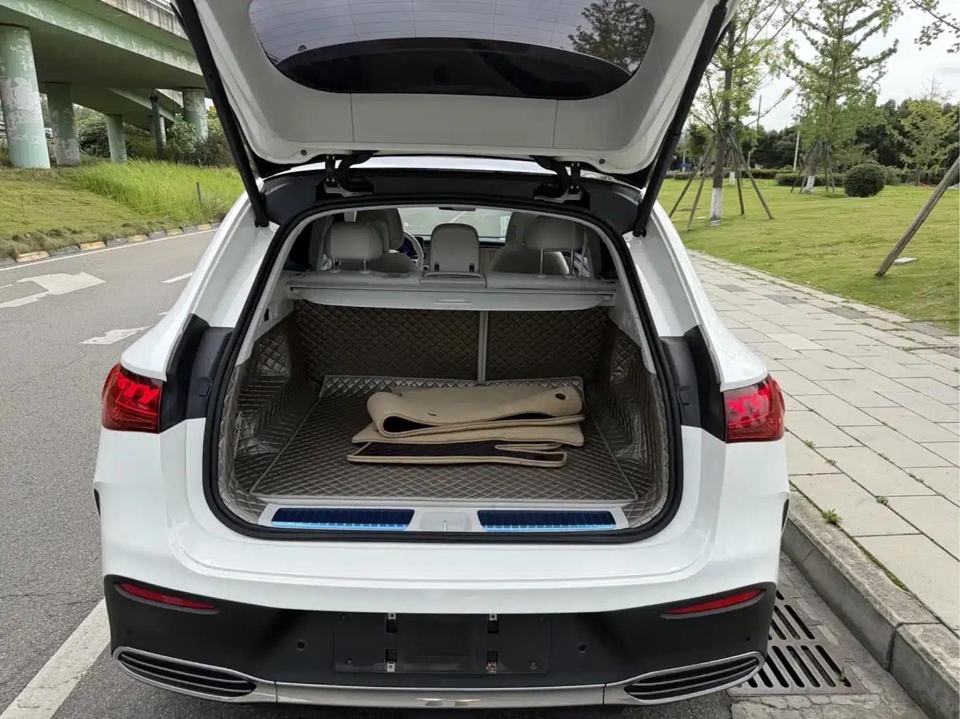 Mercedes-Benz EQE SUV 2023 350 4MATIC Luxury Edition — миниатюра 9
