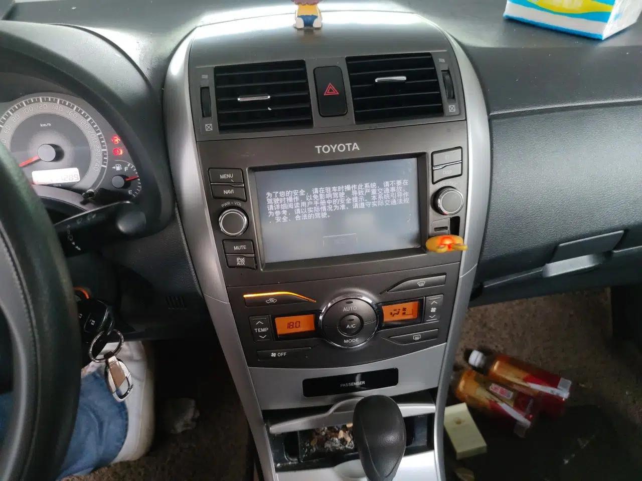 Toyota Corolla 2013 Special Edition 1.6L Automatic GL Cool Model — миниатюра 13