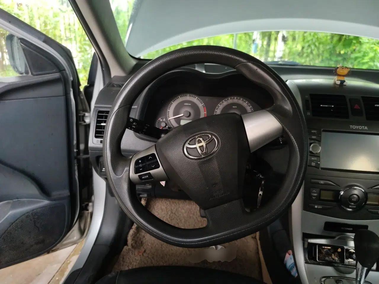 Toyota Corolla 2013 Special Edition 1.6L Automatic GL Cool Model — миниатюра 10
