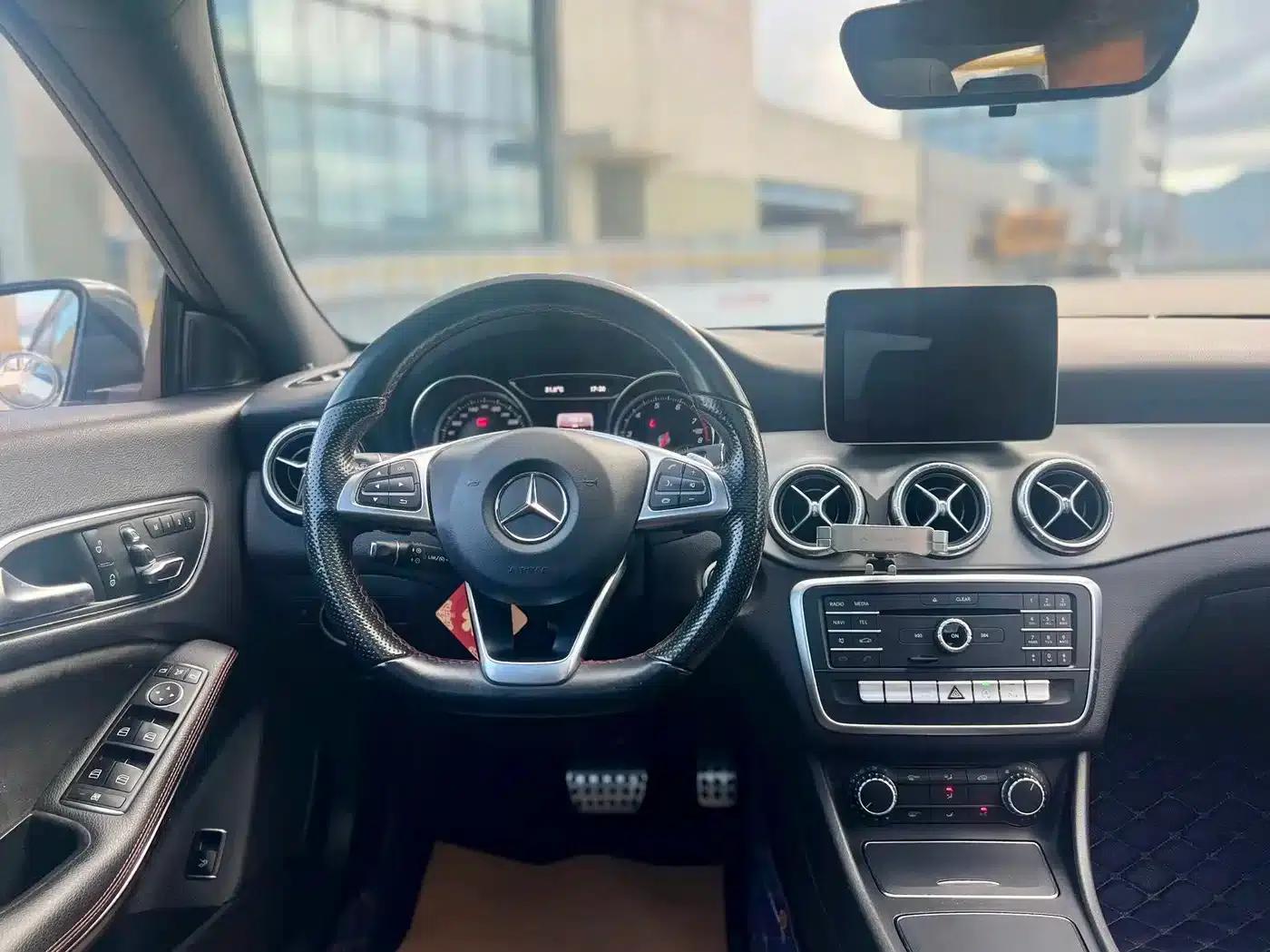 Imported Mercedes-Benz CLA 2016 CLA 220 4MATIC — миниатюра 12