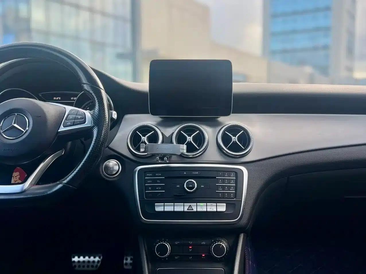 Imported Mercedes-Benz CLA 2016 CLA 220 4MATIC — миниатюра 15