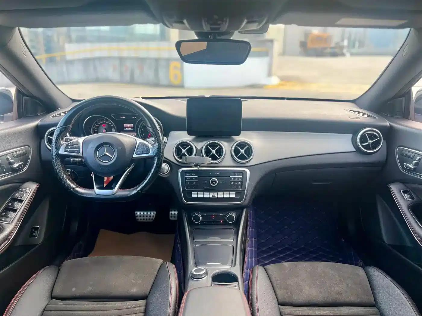 Imported Mercedes-Benz CLA 2016 CLA 220 4MATIC — миниатюра 9