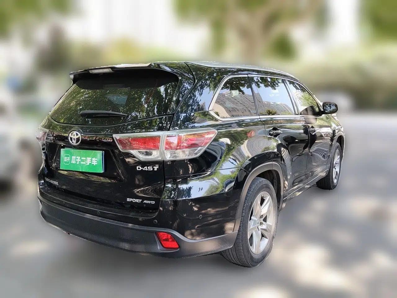Toyota Highlander 2015 2.0T Four-Wheel Drive Luxury Edition 7-Seater — миниатюра 6
