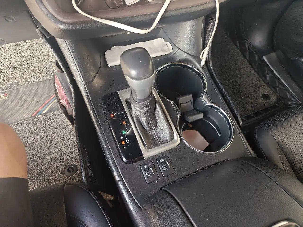 Toyota Highlander 2018 2.0T Four-Wheel Drive Prestige Version 7 Seats China V Emission Standard — миниатюра 14