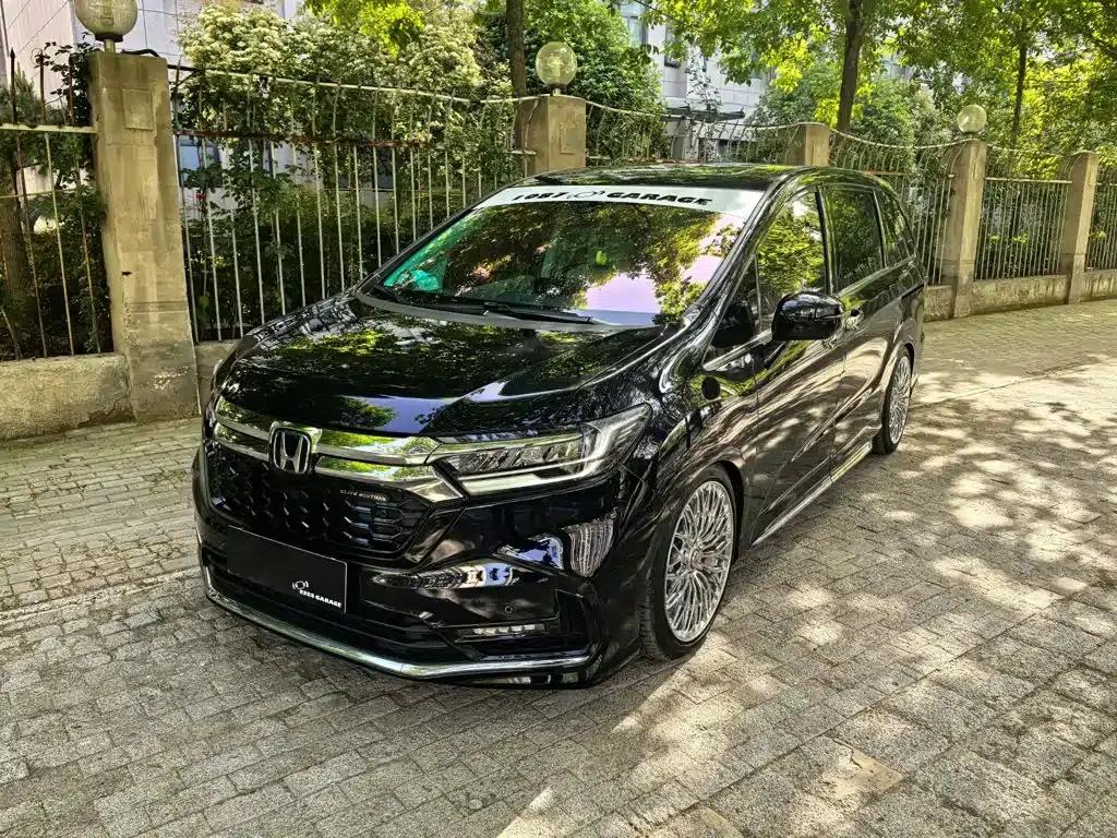 Odyssey 2022 2.0L e:HEV Elite 4-Seat Edition — миниатюра 3