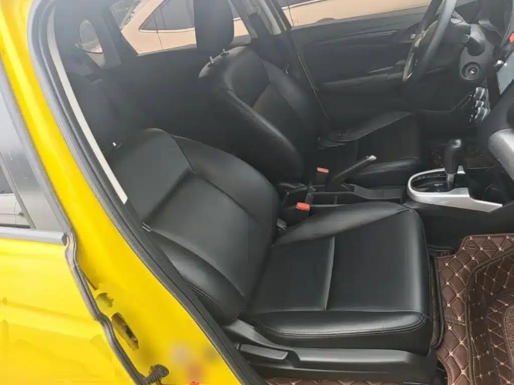 Honda Fit 2016 1.5L LXS CVT Comfort Sunroof Edition — миниатюра 25