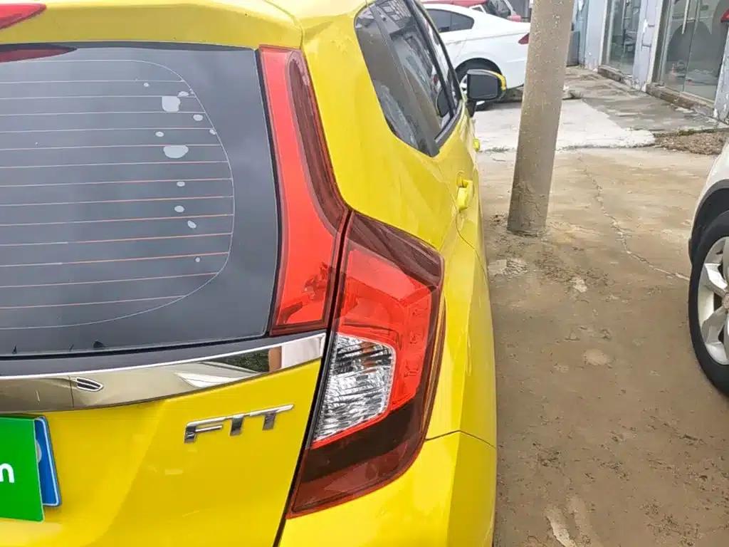 Honda Fit 2016 1.5L LXS CVT Comfort Sunroof Edition — миниатюра 8