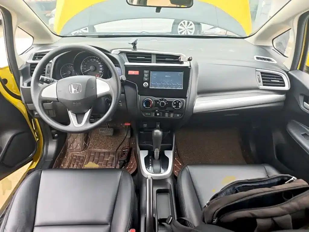 Honda Fit 2016 1.5L LXS CVT Comfort Sunroof Edition — миниатюра 10