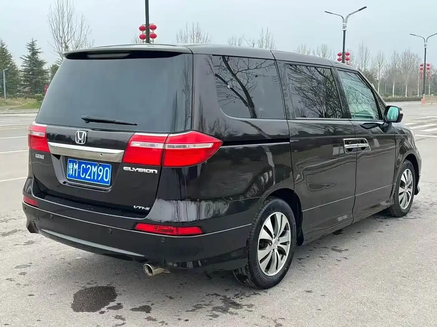 Elysion 2012 2.4L VTi-S Premium Navigation Edition — миниатюра 4