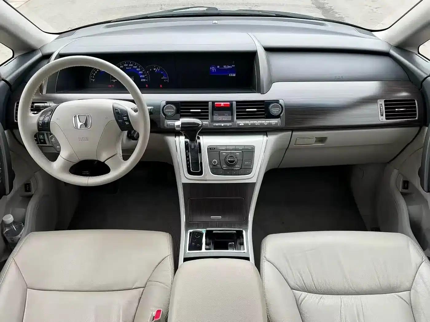 Elysion 2012 2.4L VTi-S Premium Navigation Edition — миниатюра 7