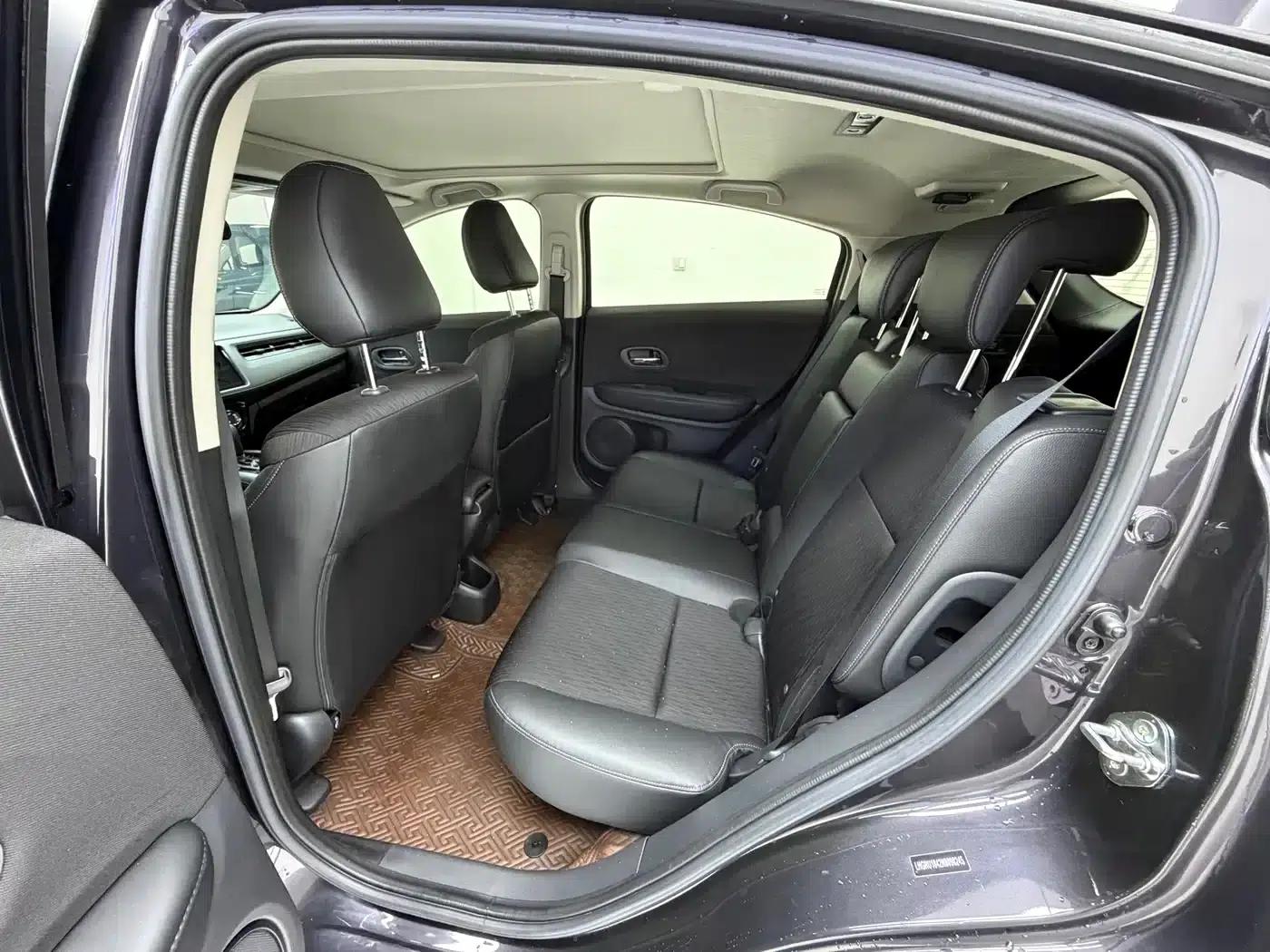 Vezel 2022 1.5L CVT Phantom Night Pioneer Edition — миниатюра 13