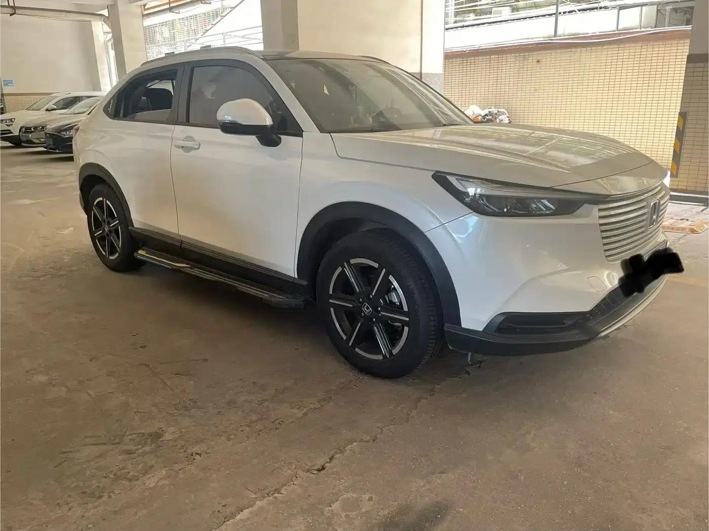 Vezel 2023 1.5L CVT Elite Edition — миниатюра 3
